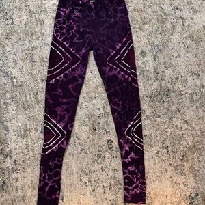Shop Therapy shibori hand tie dyed Leggings size L imported from Thailand